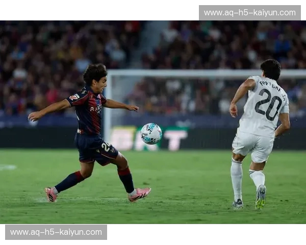 绿巨人的征途：莱万特在西甲的每一次“Vs”都荡气回肠